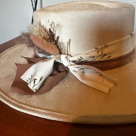 Freebird Georgia Suede Cream embellished Hat - Picture 8 of 9